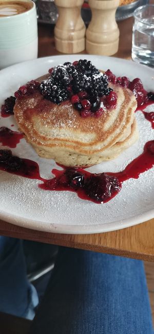 Pancakes with berries (vanilla cream sauce comes on the side) at Mildreds - Kings Cross in North London