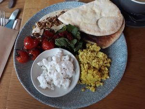 Mezze brunch at Mildreds - Kings Cross in North London