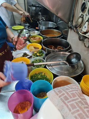 Busy morning 8am ~ 27/2/22 at Ming Ri Vegetarian in Northeast Singapore