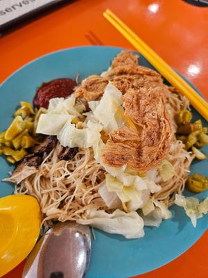 9/12/23 at Ming Ri Vegetarian in Northeast Singapore