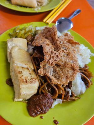 $3 ~ 19/1/24 at Ming Ri Vegetarian in Northeast Singapore