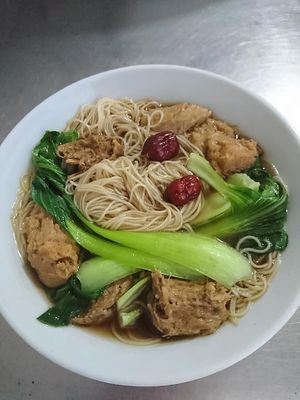 noodles at Su Xin Vegetarian 素心小厨 in North Singapore