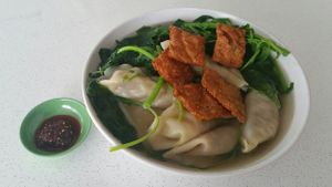 Dumpling soup at Su Xin Vegetarian 素心小厨 in North Singapore