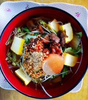 Red noodle soup at Hongming Vegetarian Food in Krabi