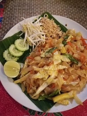 Vegan pad thai at Prava Bar in Koh Samui