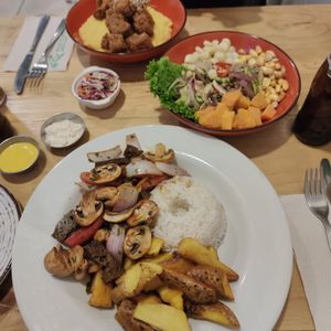  at Seitan Urban Bistro in Lima