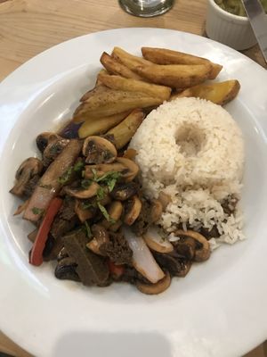   at Seitan Urban Bistro in Lima