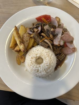 Mushroom Seitan Bowl  at Seitan Urban Bistro in Lima