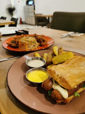  at Seitan Urban Bistro in Lima