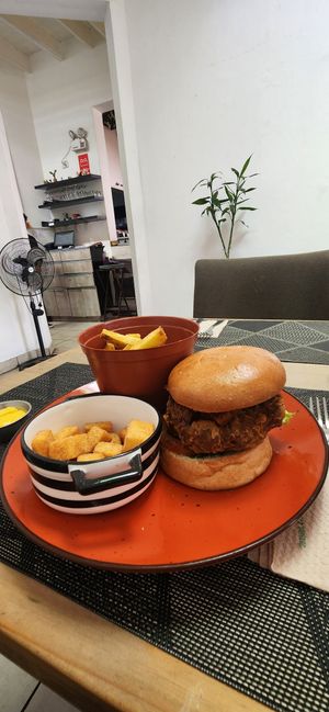  at Seitan Urban Bistro in Lima