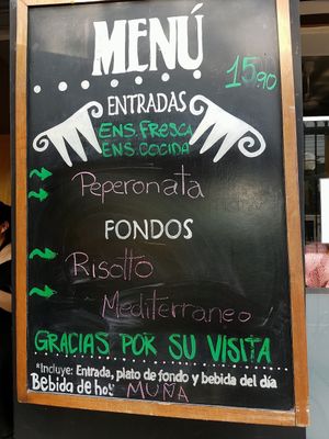 sign  at Seitan Urban Bistro in Lima