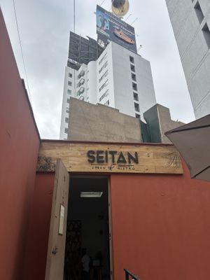 All Hail  at Seitan Urban Bistro in Lima