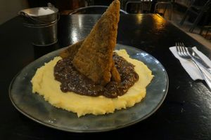 Seitan with potato mash at Seitan Urban Bistro in Lima