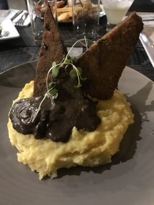 Seitan steak at Seitan Urban Bistro in Lima