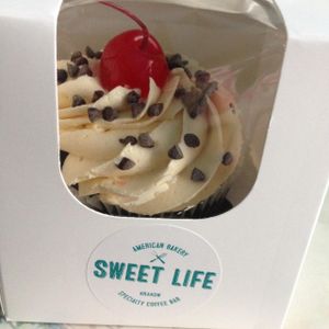 Cupcake at Sweet Life American Bakery and Specialty Coffee Bar in Krakow