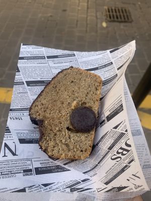 lemon-poppyseed cake with chocolate  at Biokalma in Mallorca