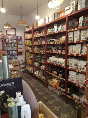 Groceries and products at Biokalma in Mallorca