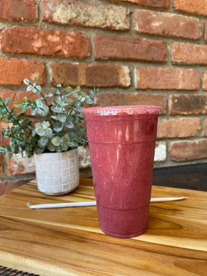Berry Berry Good Smoothie at Batata Cafe in Northport