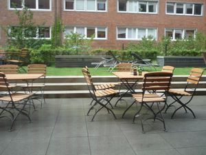 Outdoor seating at ElbFaire in Hamburg