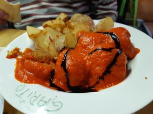 Albóndigas de mijo at La Alpargata in Madrid