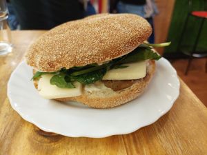 Bocadillo de setas 🍄 at La Alpargata in Madrid