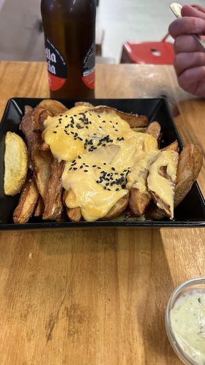 Cheddar fries #Veganuary at La Alpargata in Madrid