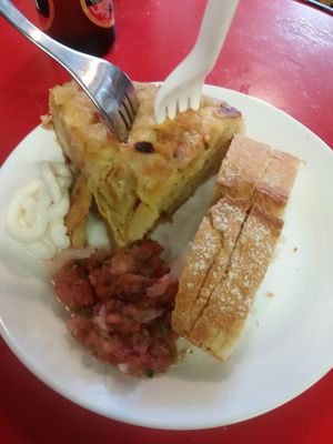 Tortilla portion at La Alpargata in Madrid