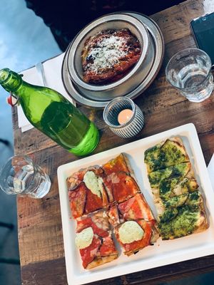 Vegan lasagna and a multitude of vegan pizza recipes 👐🏻 at MADENITALY in Copenhagen