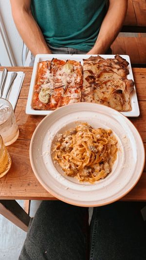 Pizza and Pasta with homemade lemonade  at MADENITALY in Copenhagen