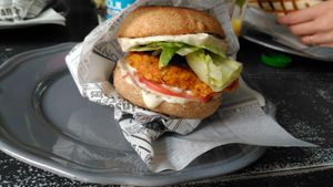 Burger at Fresh Bistro Coffee in Pardubice