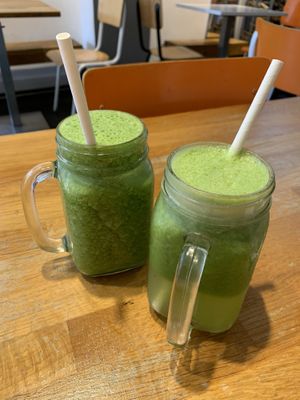 Cleanse and Green coconut 🥥  at Beehive in West London