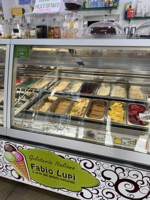 Several vegan flavours  at Fabio Lupi in Cascais