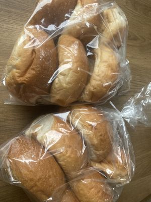 😋   at Het Zaanse Bakkertje / Dutch Vegan Bakery in Zaandijk