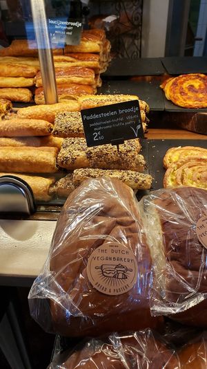 Savory vegan pastry at Het Zaanse Bakkertje / Dutch Vegan Bakery in Zaandijk