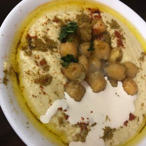 Hummus at Hummus Elijah in Makati