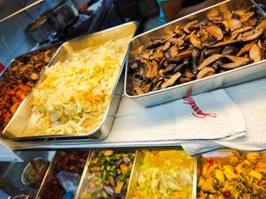 Early morning dishes at Ji Xiang Vegetarian Food 吉祥素食园 - Kim Keat in Central Singapore