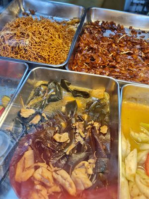 Assorted dishes ~ 22/10/21 at Ji Xiang Vegetarian Food 吉祥素食园 - Kim Keat in Central Singapore