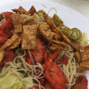 Fried beehoon! Very good on its own! Not oily at all at Shi Song Vegetarian 实颂素食 in West Singapore
