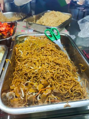 Bee hoon at Keat Lim 吉林(斋)素食 - Whampoa in Central Singapore