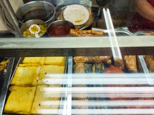 Fried items at Keat Lim 吉林(斋)素食 - Whampoa in Central Singapore