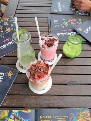 Holunder-Minzeschorle, Dragon Kiss, Coconut Kiss at Enchilada in Aschaffenburg