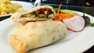 Empanada at Sinfonia Vegana in Lima