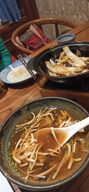 Soup at Ye Bo Zhai in Beijing