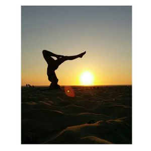 Sunset Yoga in Moliets-plage at Vegan Surf Camp in Moliets