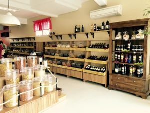 Inside the store (photo originally uploaded on the store's Facebook page) at Tudo em Graos in Carlos Barbosa