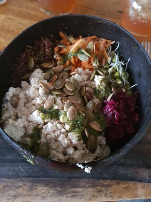 Brekkie bowl with scrambled tofu at Pachamama Organic in 