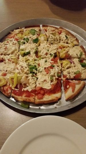 build your own pizza at Hops at 84 East in Holland