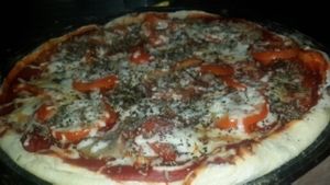 pizza margarita at Veggies Pizza in Alajuela