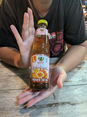 Salsa dulce de ciruela Jay -17 at Chopper Bar in Sukhothai