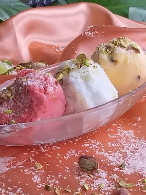 5 Fruit sorbets, made with 6% coconut sugar and 100% real fruit. Delicious! Vegan. at Taboon in Koh Phangan